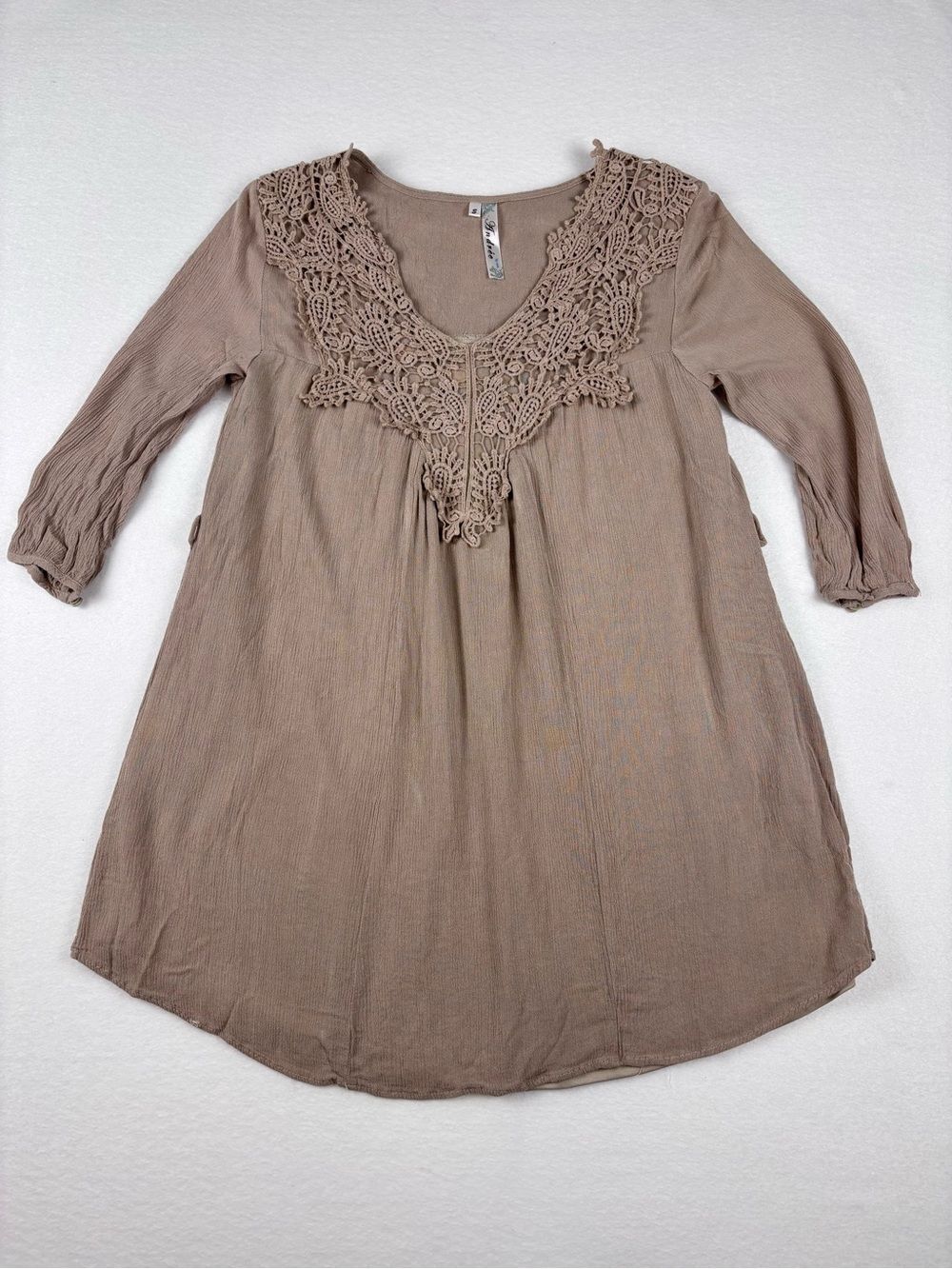 Andrée by Unit Taupe Crochet Lace Boho Peasant tunic women’s Small